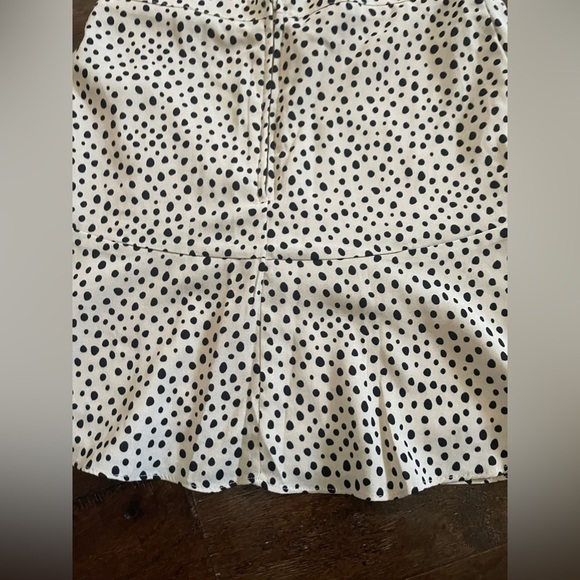 Francesca’s- polka dot mini cream/black size Small-EUC - Picture 7 of 9